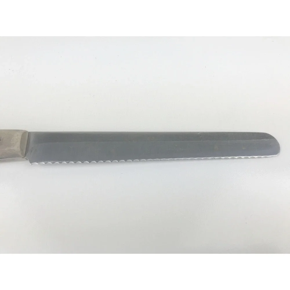 Chicago Cutlery BT7 Serrated Bread Knife Walnut Wood Handle Kitchen Utensil 7